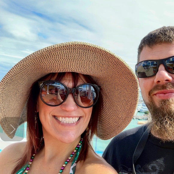 Meet your Posher, Sarah - Picture 5 of 9